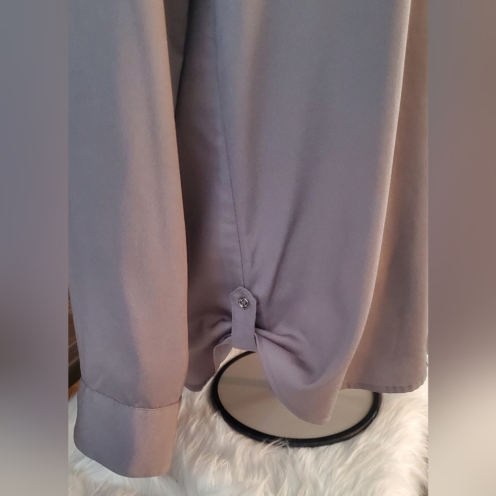 Calvin Klein Gray Roll Tab Long Sleeve Button Down Blouse Zipper Pockets Size L - Picture 6 of 10